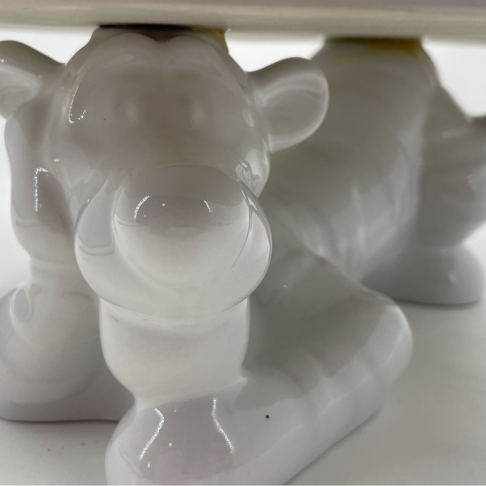 Disney Store Ceramic White Tigger Figural Cake Stand Plate Winnie the Pooh. - Picture 11 of 11